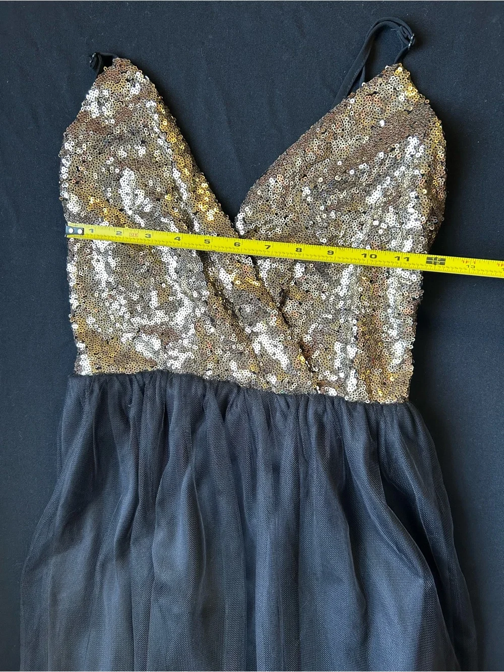 XTAREN Women's Open Back Sequin Black And Gold Dress Size Medium-Cocktail Style